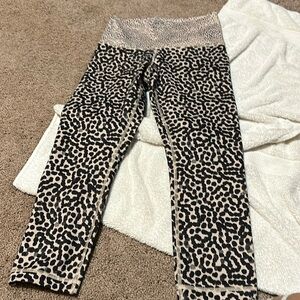 Lululemon crop leggings